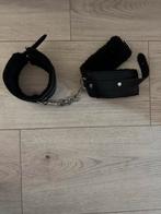 Speelse handboeien met zachte voering, Verzenden, Zo goed als nieuw