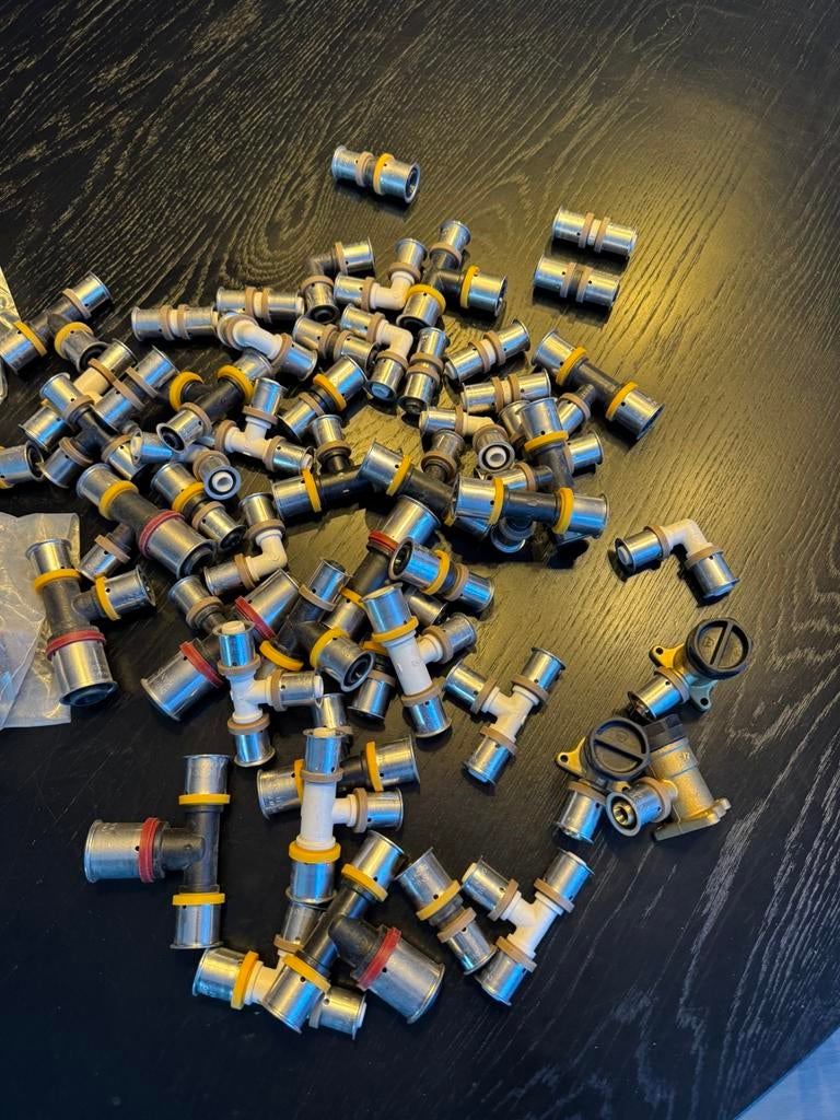 VSH perskoppeling, T-koppeling, Kniekoppeling. Muurplaat, Ophalen of Verzenden, Nieuw