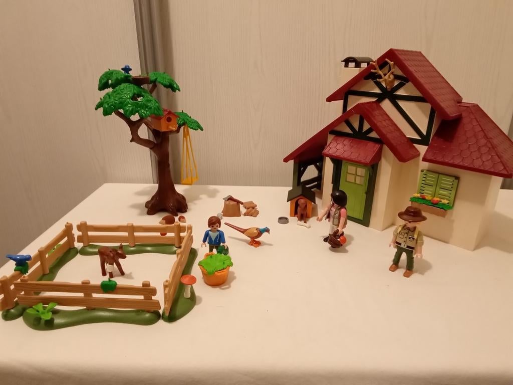 Playmobil 6811 boswachters huis compleet, Ophalen of Verzenden, Gebruikt, Complete set