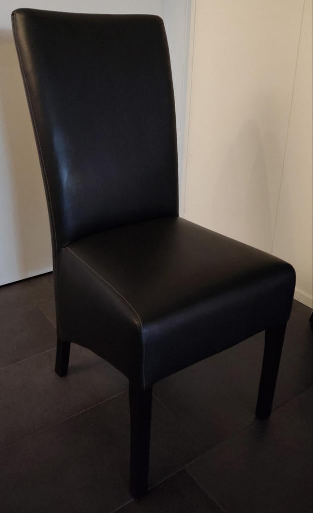 4 nette eetkamerstoelen - Almere Poort, Huis en Inrichting, Stoelen, Ophalen, Zwart, Leer, Zo goed als nieuw