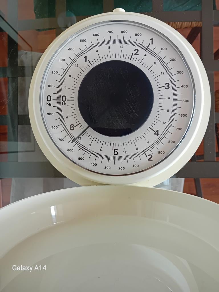 Analoge keukenweegschaal met kom, Witgoed en Apparatuur, Weegschalen, Ophalen of Verzenden, 1 tot 500 gram, Keukenweegschaal, Minder dan 10 kg