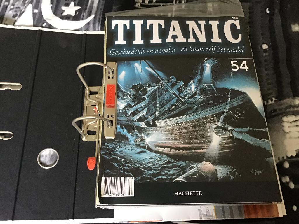 Titanic verder te bouwen, Hobby en Vrije tijd, Modelbouw | Boten en Schepen, Ophalen of Verzenden, Zo goed als nieuw