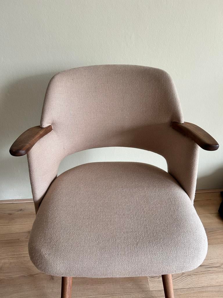 Pastoe stoel. Vintage. Beige met houten frame, Ophalen, Gebruikt, Overige kleuren, Eén