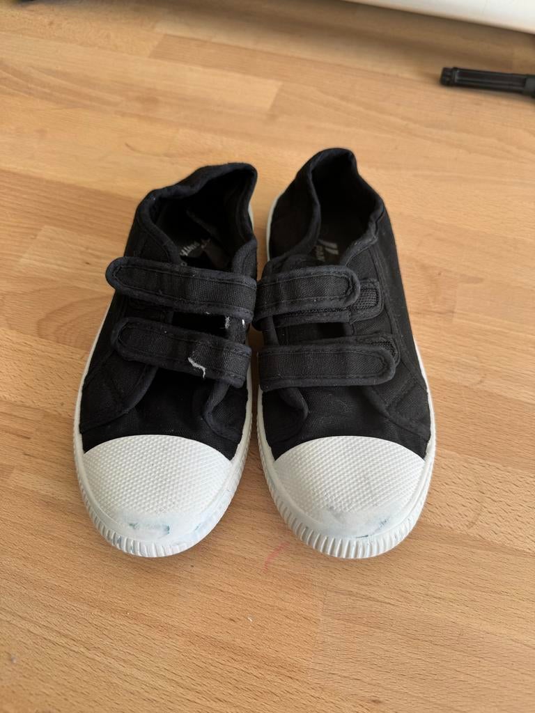 Zwarte Panther gymschoenen maat 34, Kinderen en Baby's, Kinderkleding | Schoenen en Sokken, Gebruikt, Ophalen of Verzenden, Jongen of Meisje