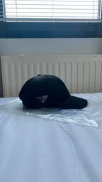 Prada Pet Zwart, Ophalen of Verzenden, Zo goed als nieuw, 57 cm (M, 7⅛ inch) of minder, Pet