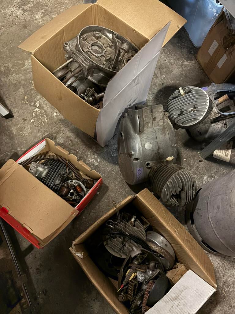 CZ 125 en 150 motorblokken, Motoren, Ophalen