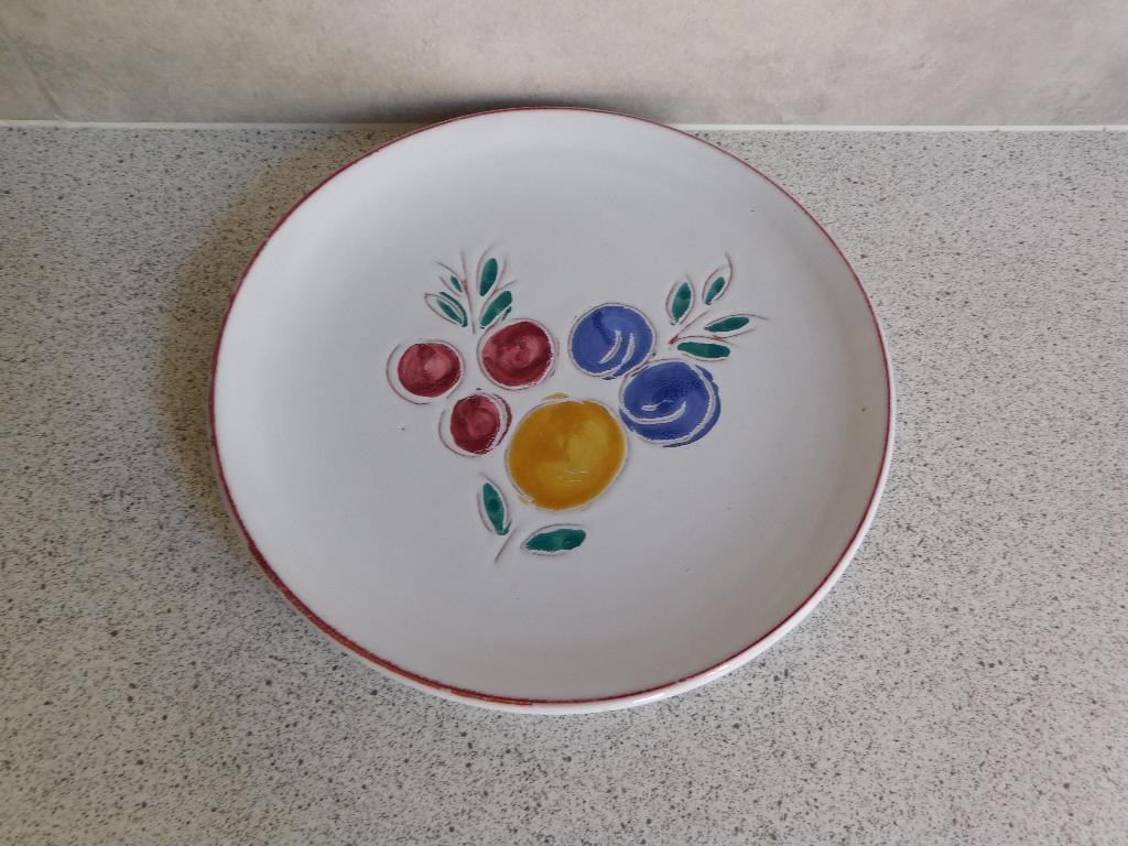 Bord 21 cm. Fruit Hans Wagner Potterie, Antiek en Kunst, Antiek | Keramiek en Aardewerk, Ophalen of Verzenden