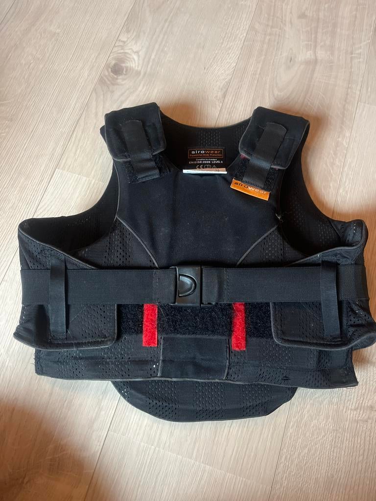 Bodyprotector airowear, Gebruikt, Kinderen, Ophalen of Verzenden, Recreatie