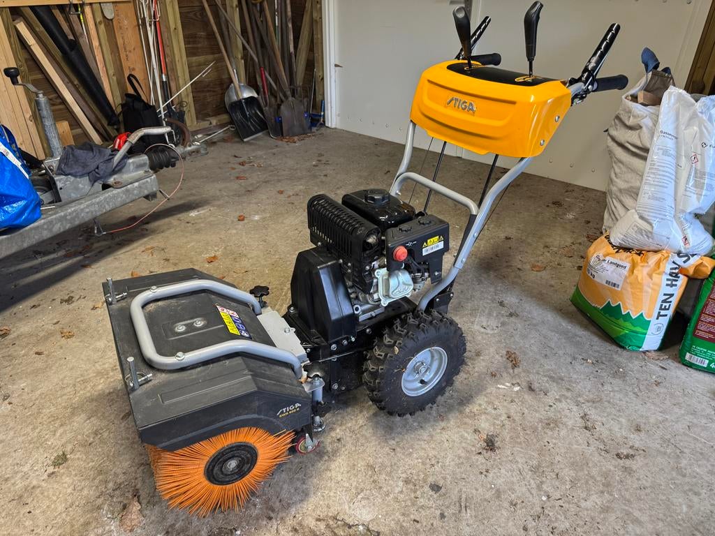 Stiga Veegmachine SWS 600 G - Zo goed als nieuw, Ophalen, Zo goed als nieuw