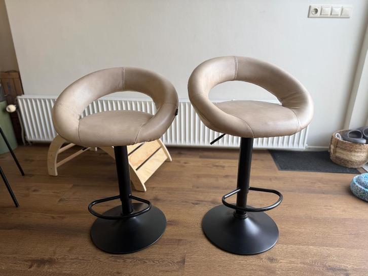 Barkrukken beige beliani, Huis en Inrichting, Barkrukken, 60 tot 90 cm, 2 krukken, Ophalen