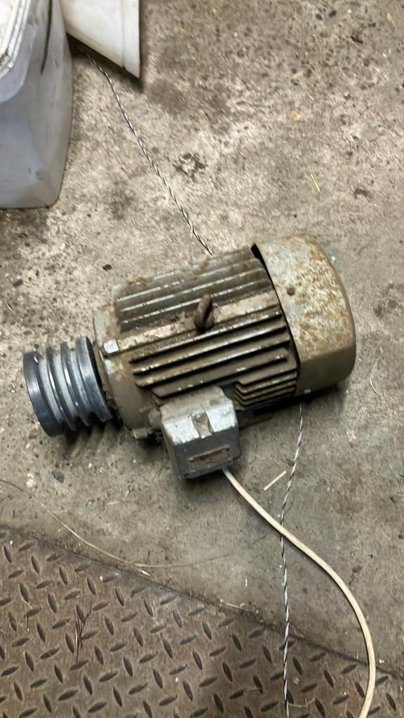 Electromotor mez 2,2 kw, Ophalen, Gebruikt, Elektromotor