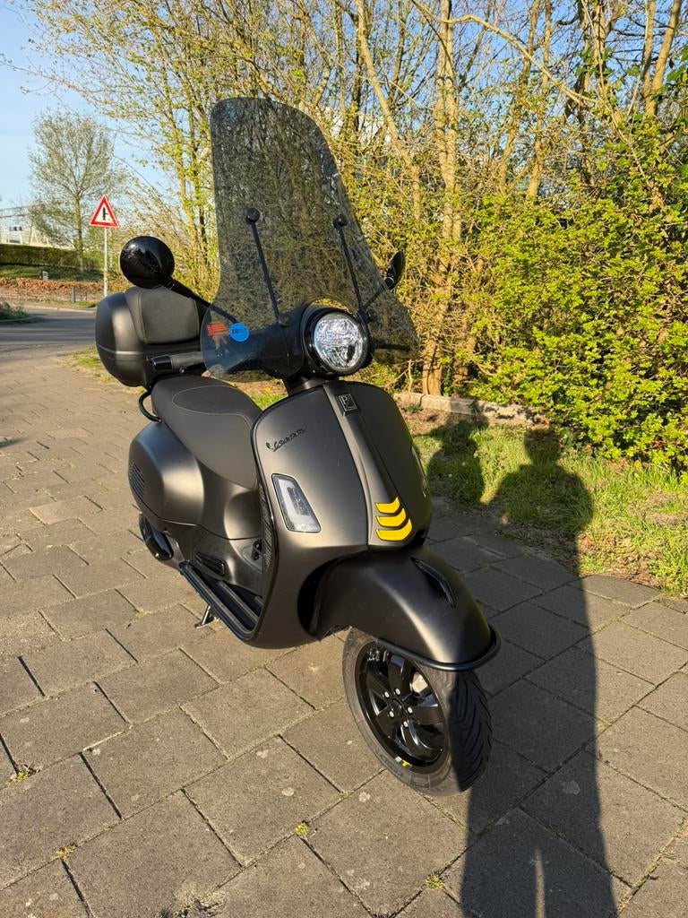Piaggio vespa gts 300hpe 2022
