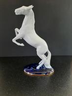Prachtig porseleinen paard beeldje - Wit met blauwe voet, Ophalen