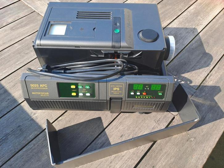 Braun 5025 AFC Microprocessor Autofocus Diaprojector, Audio, Tv en Foto, Diaprojectors, Gebruikt, Ophalen