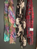 Sjaal, Kleding | Dames, Mutsen, Sjaals en Handschoenen, Ophalen of Verzenden, Zo goed als nieuw, Maat 46/48 (XL) of groter, Sjaal