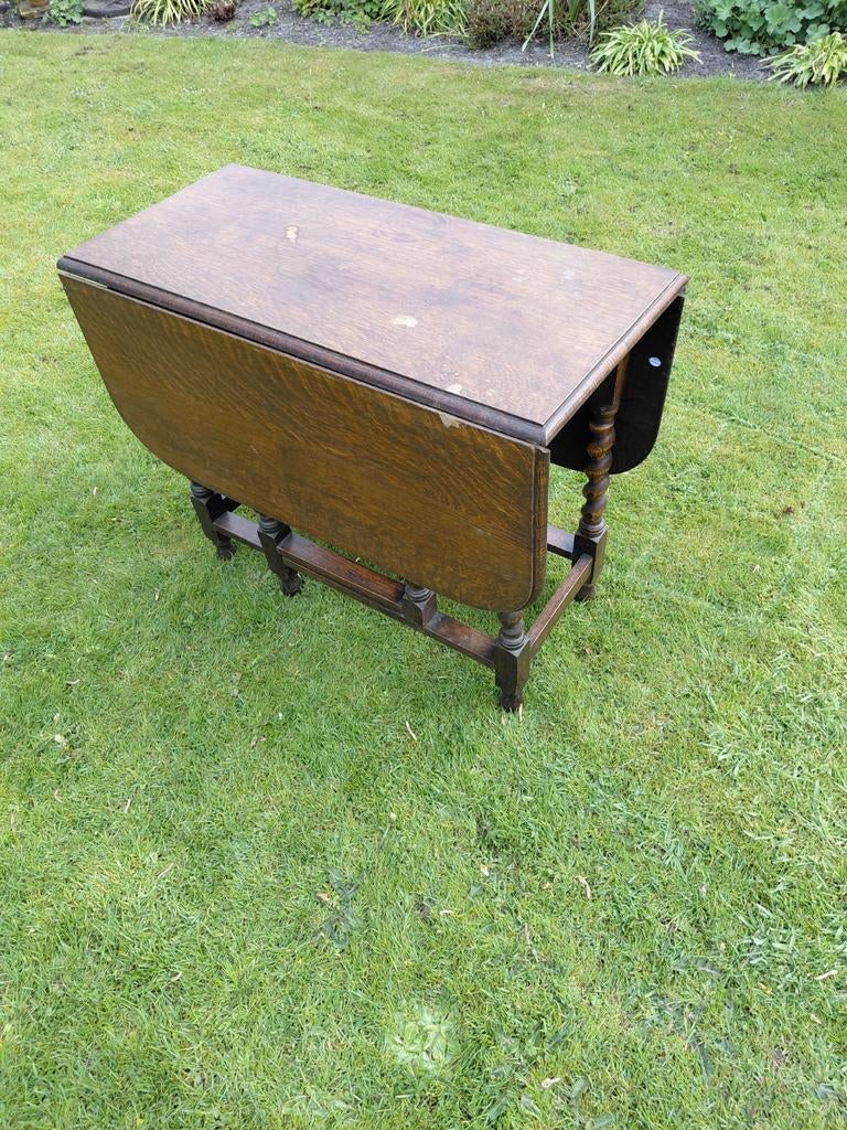 Hangoor tafel, Ophalen