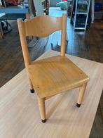2 Vintage Kleuterstoeltjes - Houten Kinderstoeltjes, Ophalen of Verzenden, Gebruikt, Stoel(en)