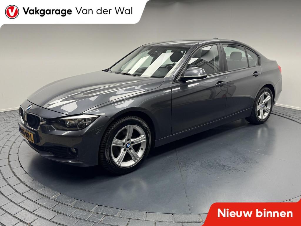 BMW 3-serie 316i Trekhaak-Clima-Cr.contr-Stoelverwarming-Par, Auto's, 1360 kg, Gebruikt, Met garantie (alle), Bedrijf