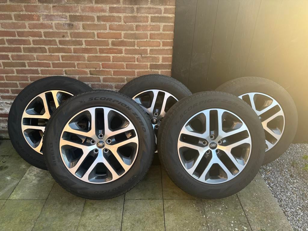Originele Land Rover Defender velgen 20inch, Auto-onderdelen, Banden en Velgen, Ophalen, Gebruikt, 255 mm, Banden en Velgen