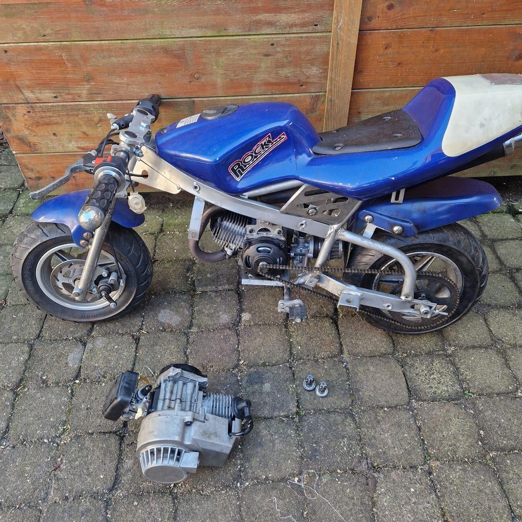 Minibike + extra motorblok, Ophalen, Gebruikt, Overige typen, Onbekend