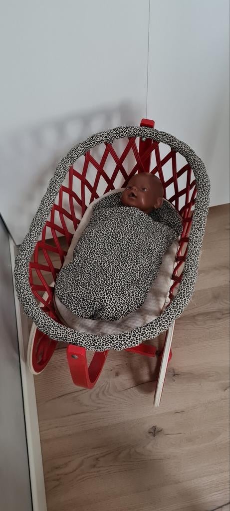 Vintage poppenwieg met wielen, Ophalen, Gebruikt, Babypop