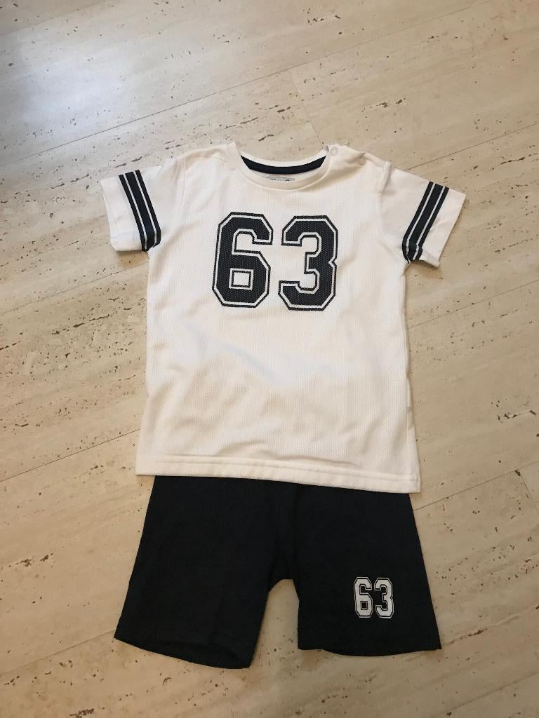 Setje maat 98 shirt en korte broek Setje, Kinderen en Baby's, Kinderkleding | Maat 98, Ophalen, Zo goed als nieuw, Jongen, Setje
