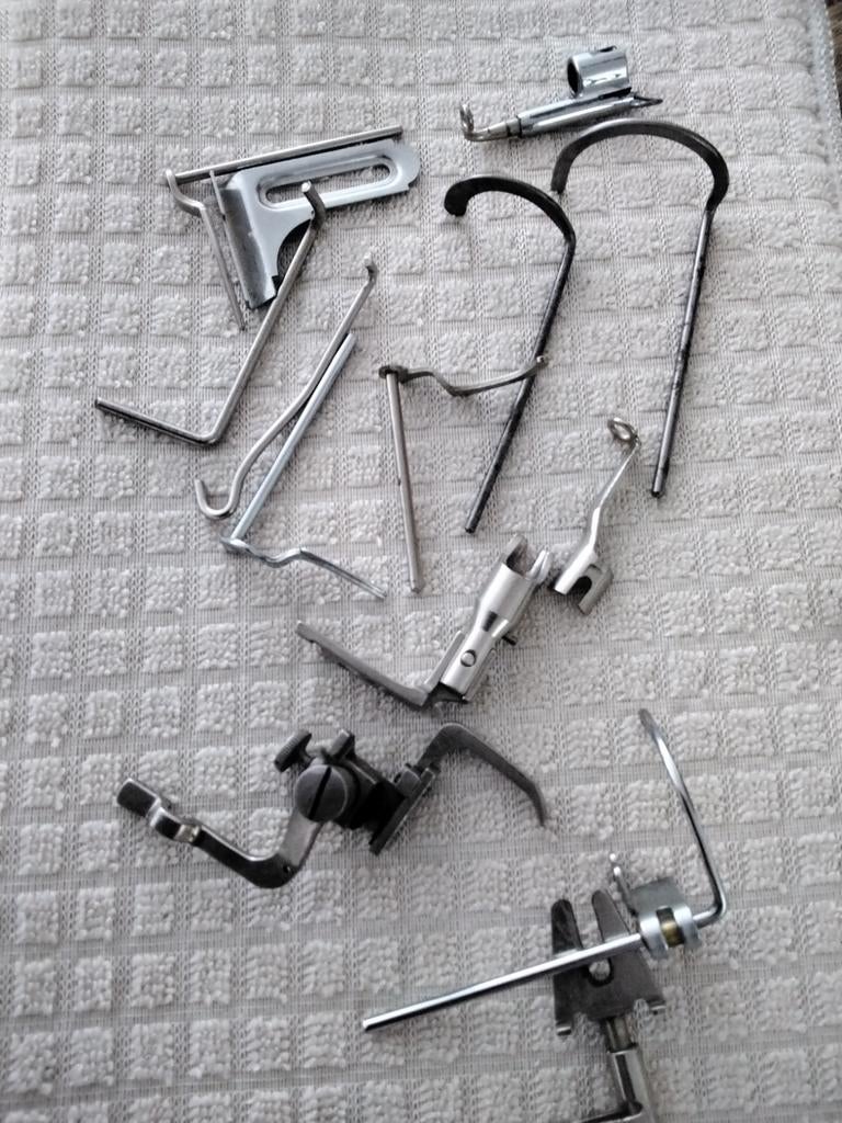 Naaimachine diverse onderdelen accessoires, Hobby en Vrije tijd, Naaimachines en Toebehoren, Ophalen of Verzenden, Naaimachine