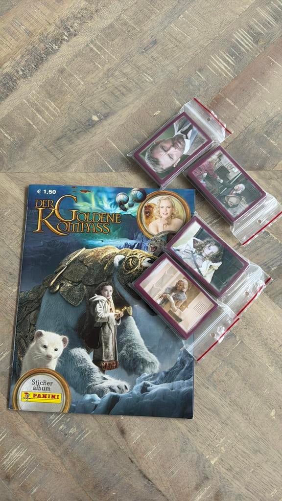 Panini compleet golden compass leeg album+ losse stickerset, Verzenden, Zo goed als nieuw, Meerdere stickers