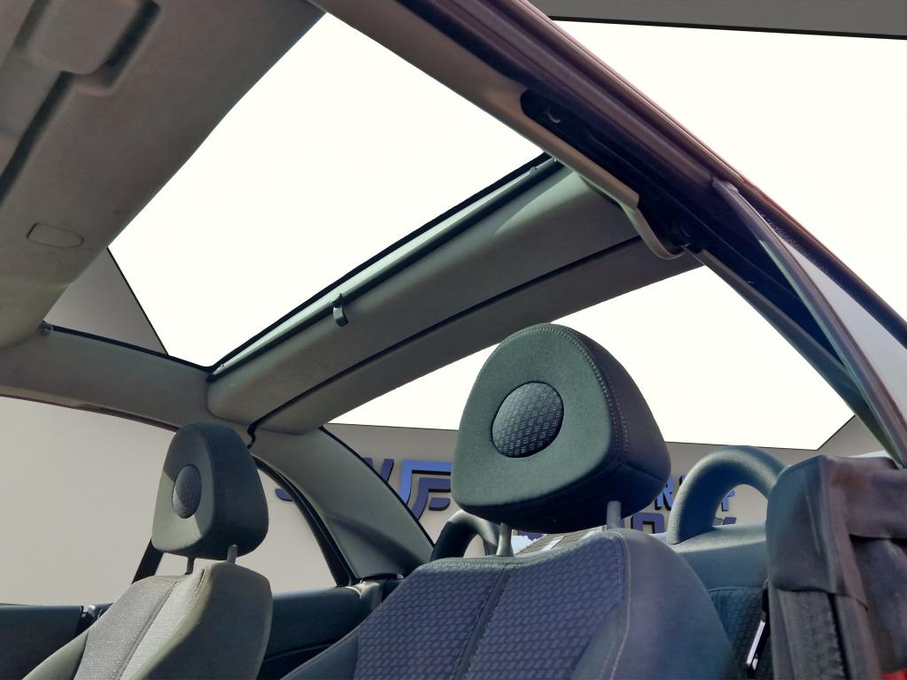 Nissan Micra C+C 1.6 Tekna Plus NL Auto - Lage kmstand!, Auto's, 15 km/l, Gebruikt, 750 kg, 4 cilinders