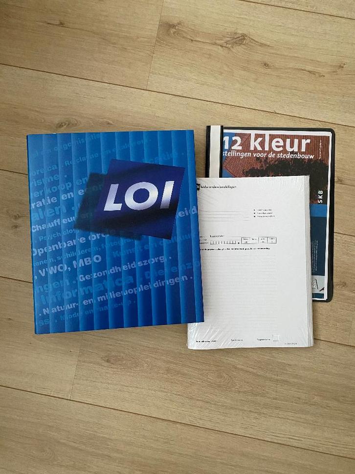 LOI cursus kleurenconsulent, Boeken, Studieboeken en Cursussen, Zo goed als nieuw, Alpha, Ophalen of Verzenden