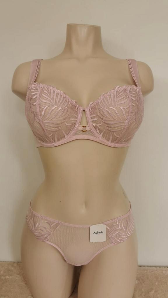 Nieuw aubade bh 85e 70f  string 38, Kleding | Dames, Ondergoed en Lingerie, Ophalen of Verzenden