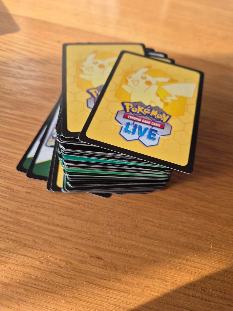 110+ Ongebruikte Pokémon TCG Live Code Kaarten, Ophalen of Verzenden, Nieuw, Meerdere kaarten