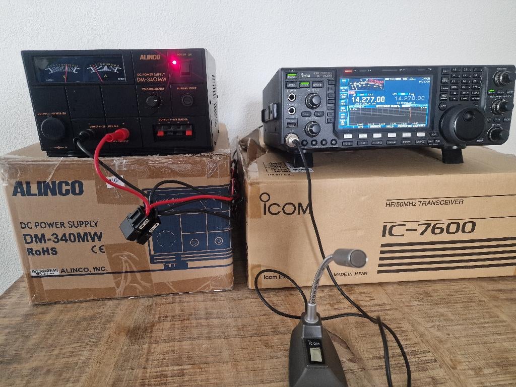 ICOM-7600, Telecommunicatie, Zenders en Ontvangers, Ophalen, Zo goed als nieuw, Zender en Ontvanger