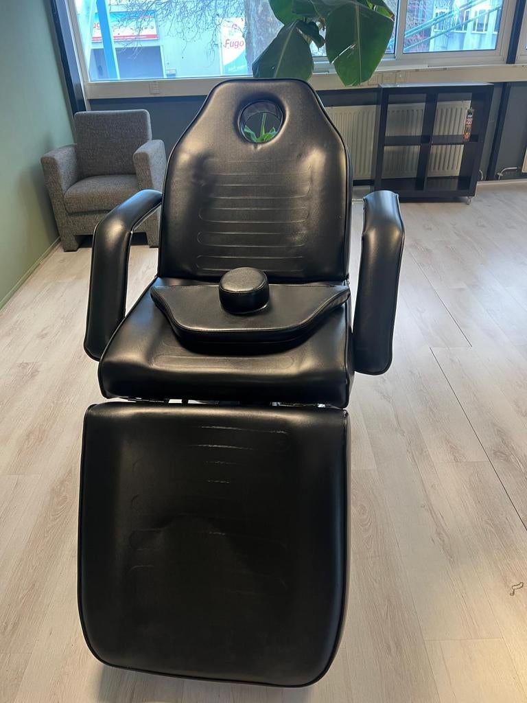 Behandelstoel Hydraulisch, Ophalen, Zo goed als nieuw, Massagetafel