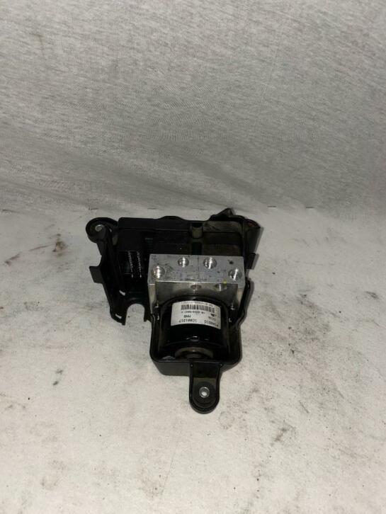 Piaggio MP3  300 / 500 LT ABS pomp, Motoren, Niet ingevuld, Gebruikt, Niet ingevuld, Ophalen of Verzenden