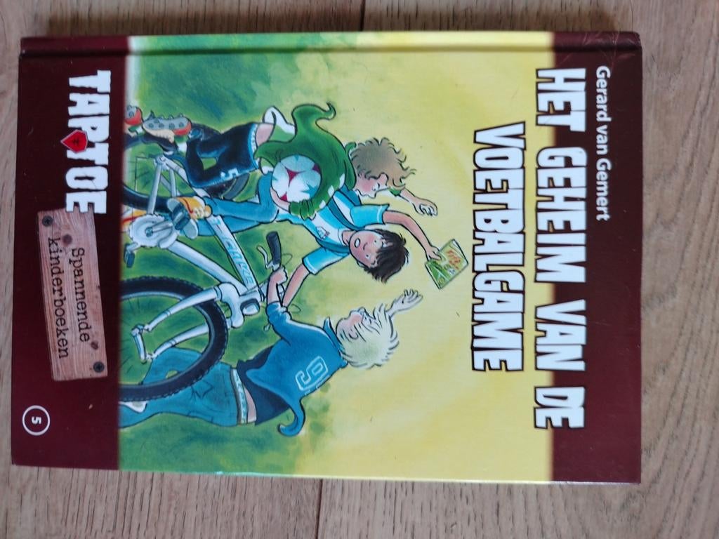 Het Geheim van de Voetbalgame - Gerard van Gemert, Ophalen of Verzenden
