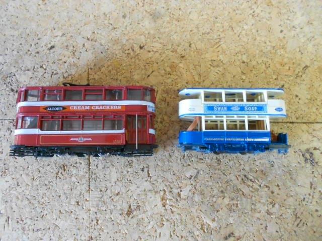 Twee tramcars, Hobby en Vrije tijd, Modeltreinen | H0, Zo goed als nieuw, Overige typen, Gelijkstroom, Overige merken, Ophalen of Verzenden