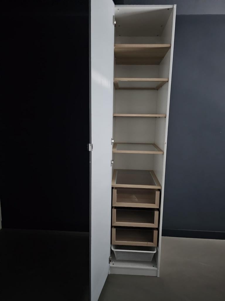 Pax kast met spiegeldeur en inhoud 50x60x235cm, Huis en Inrichting, Ophalen, 200 cm of meer, 50 tot 100 cm, Zo goed als nieuw