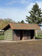 Degelijke paardenstal 2 boxen – compleet – bieden, Dieren en Toebehoren, Stalling, 2 of 3 paarden of pony's