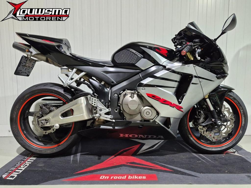 HONDA CBR600RR |Laser|6m Garantie| 600rr rr cbr 600 750, HONDA, 4 cilinders, Motorrijbewijs A, Bedrijf