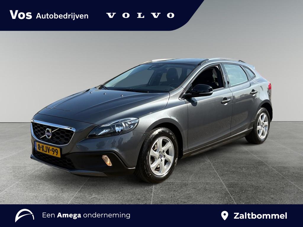 Volvo V40 Cross Country 1.6 T4 Momentum | Panoramadak | Trek, Auto's, Volvo, Bedrijf, Te koop, V40, ABS, Achteruitrijcamera, Airbags
