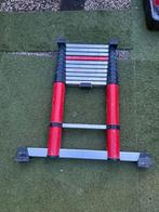 Uitschuifbare ladder - Compact en handig, Doe-het-zelf en Verbouw, Ladders en Trappen, Ophalen, Zo goed als nieuw, Ladder, Opvouwbaar of Inschuifbaar