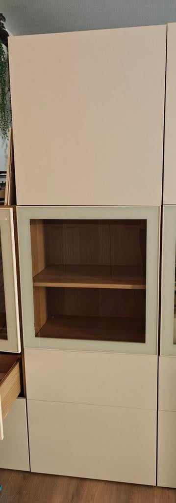 IKEA Besta kast | Vitrine & dichte deur en lades | Druk-Open, Huis en Inrichting, Kasten | Vitrinekasten, Ophalen, Met deur(en)