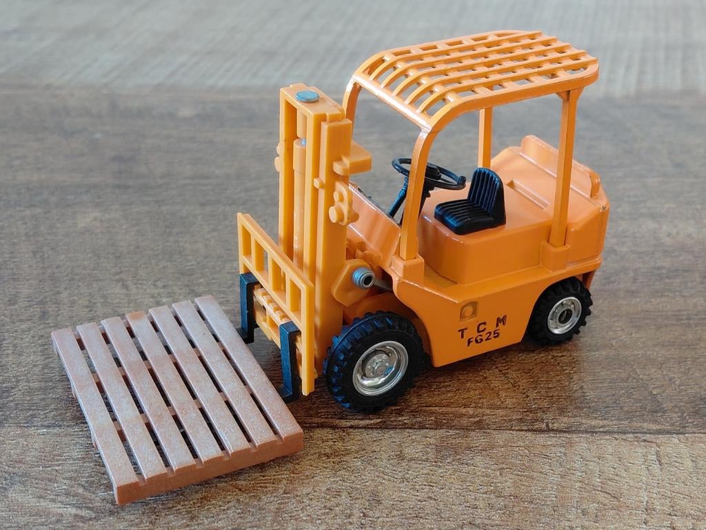 Shinsei TCM FG25 vorkheftruck heftruck transport modelauto, Ophalen of Verzenden, Gebruikt, Bus of Vrachtwagen, Overige merken