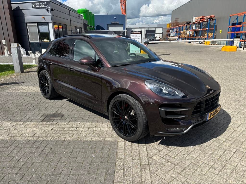 Porsche Macan 3.6 Turbo 400pk Bruin full, Automaat, Bruin, 120 €/maand, 11 km/l