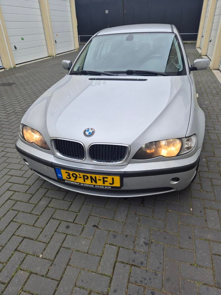 BMW 316i, Auto's, Zwart, 4 cilinders, 1600 cc, Handgeschakeld
