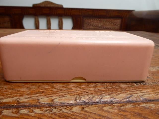 Vintage plastic doosje voor naaimachine benodigdheden, Ophalen of Verzenden, Zo goed als nieuw, Naaimachine, Overige merken