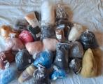 pakket gekaarde wol (naaldvilten/needle felting)viltmatten, Ophalen of Verzenden, Zo goed als nieuw, Los Vilt