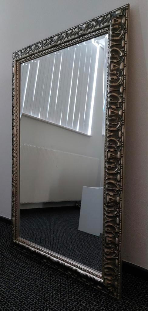 Prachtige Trendhopper Spiegel
Hoogte:
115 cm Breedte: 75 cm, Huis en Inrichting, Woonaccessoires | Spiegels, Zo goed als nieuw