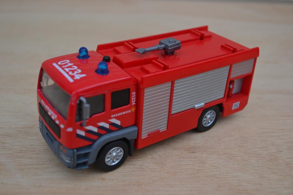 Mooie brandweer auto. 13cm., Ophalen of Verzenden, Zo goed als nieuw